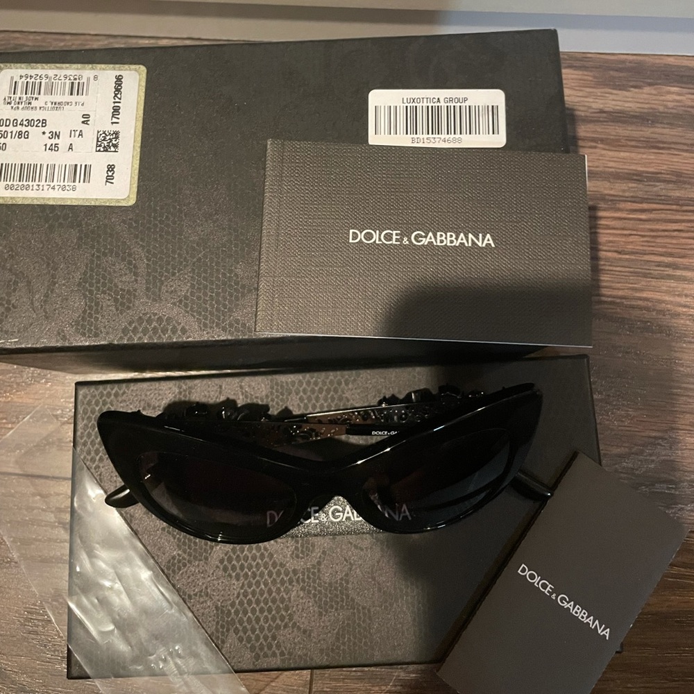 D&G sunglasses 🕶